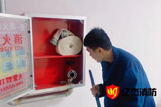 ���市消防�l�保不可忽视�Q�发现隐�(zh��n)�及(qi��ng)时处理，让消防安全无�? width=